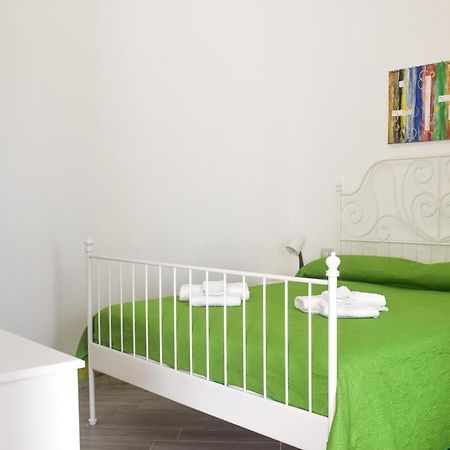 Bed & Breakfast Domus Pepe 스칼레아 외부 사진