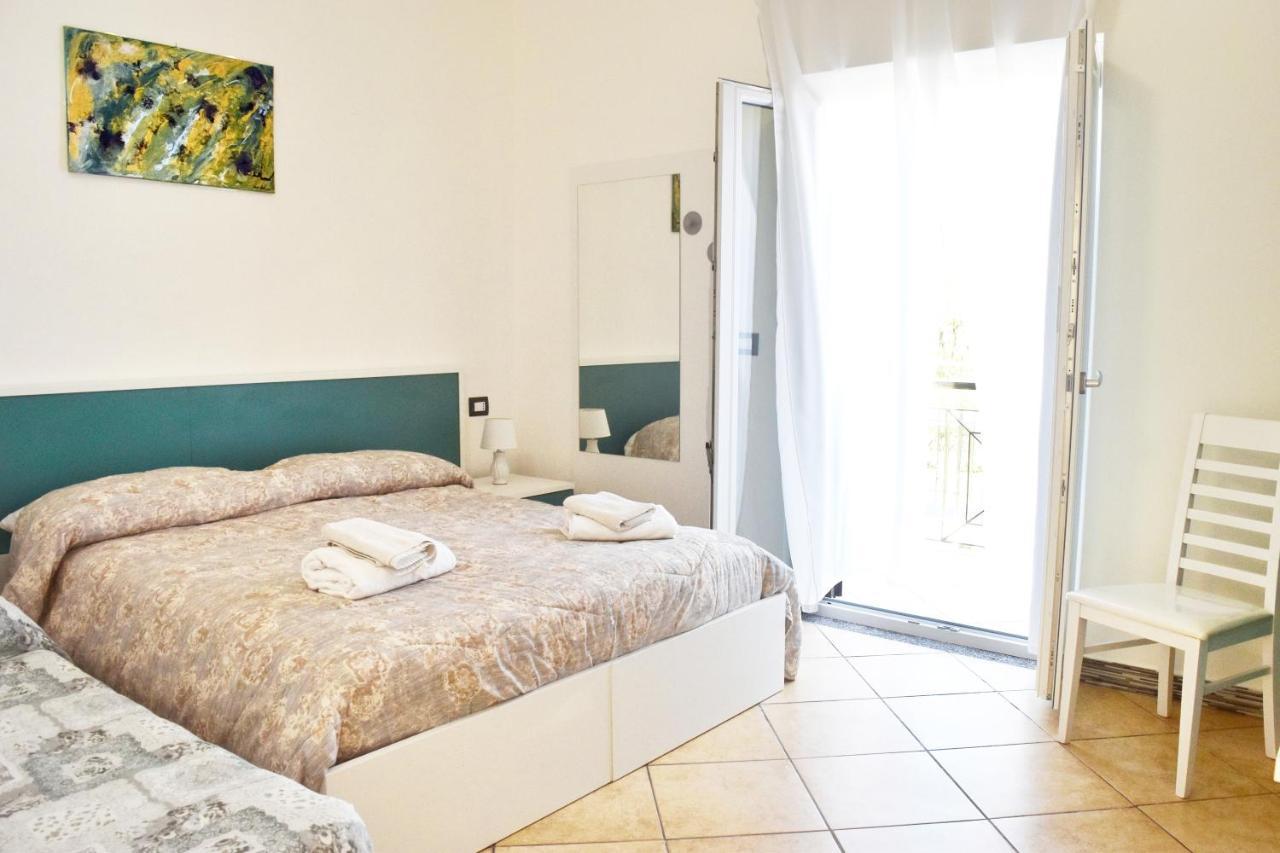 Bed & Breakfast Domus Pepe 스칼레아 외부 사진