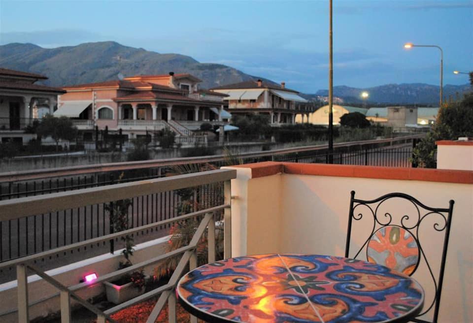 Bed & Breakfast Domus Pepe 스칼레아 외부 사진
