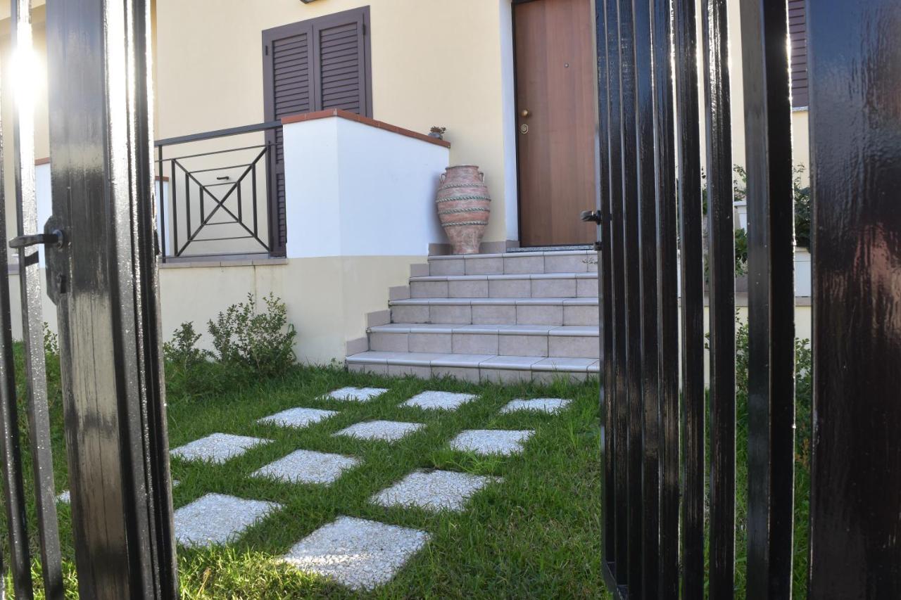 Bed & Breakfast Domus Pepe 스칼레아 외부 사진