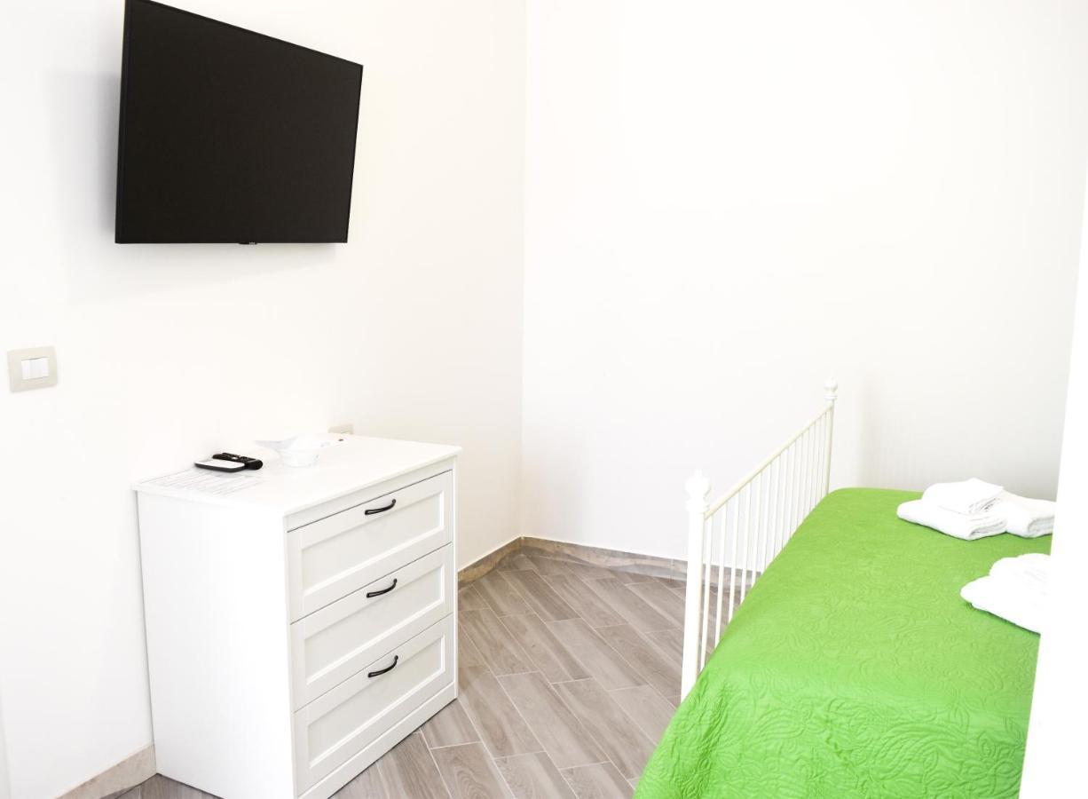 Bed & Breakfast Domus Pepe 스칼레아 외부 사진